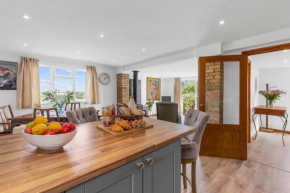 Premium Deal Sanctuary Log Fire Private Garden Sea Views Parking